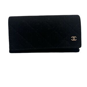 EUC Chanel Sunglass case Large Black Soft Quilted